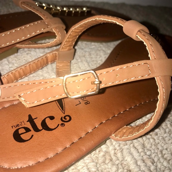 s•a•n•d•a•l•s - Picture 3 of 7